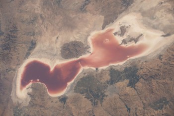 Jezioro Urmia w północnym Iranie wydaje się być dowodem zmian klimatycznych.