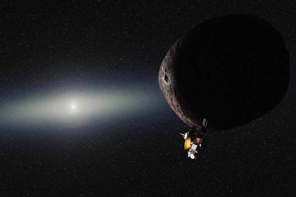 Wizja artystyczna statku kosmicznego NASA New Horizons przelatującego koło obiektu w Pasie Kuipera.