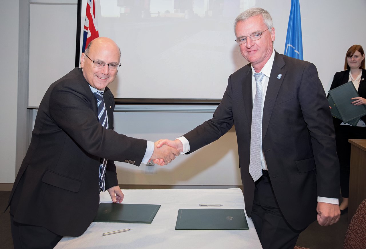 11 lipca podczas uroczystości w Canberze w Australii podpisano porozumienie między ESO a Australią.