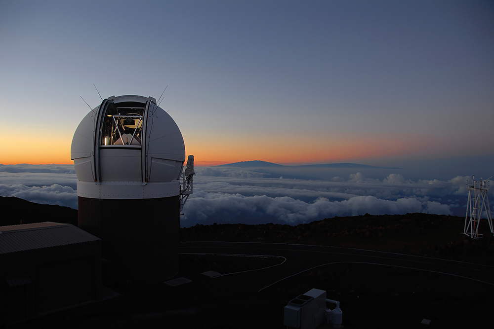Teleskop Pan-STARRS1 Observatory na szczycie Haleakala Maui.